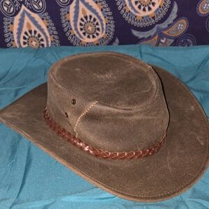 Oztrala Jacaru Collection  Lg  Leather